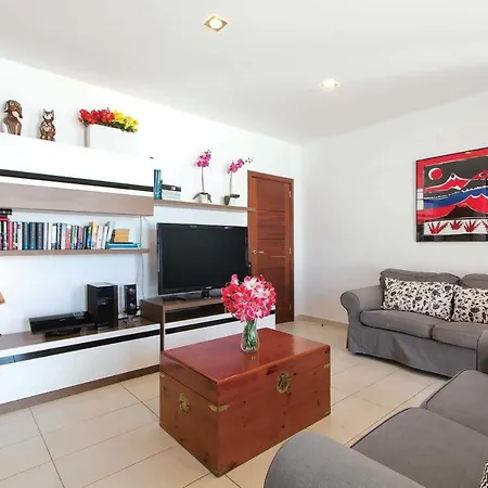 Villa Puerto Del Carmen Sleeps 8 Pool Air Con Wifi